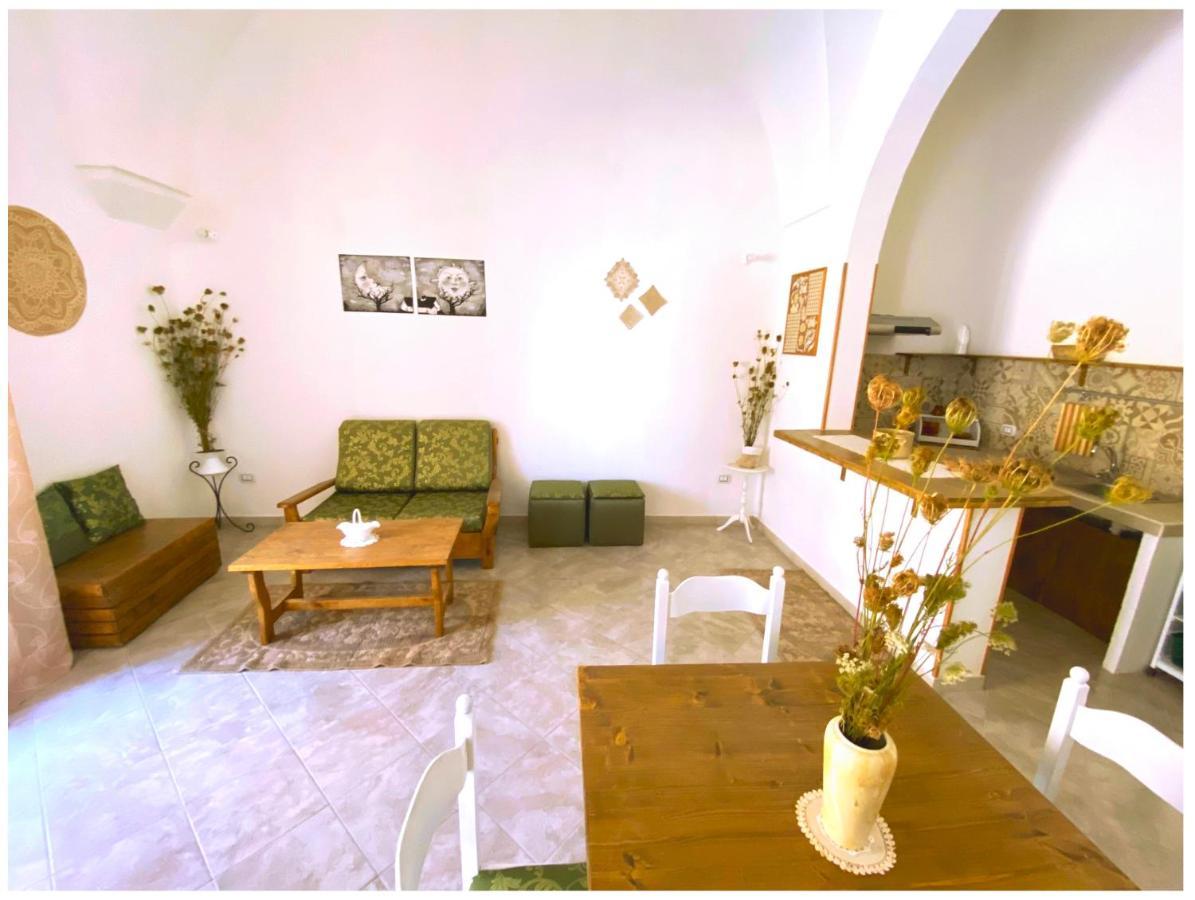 Casa Vacanze Patrizia Botrugno Extérieur photo